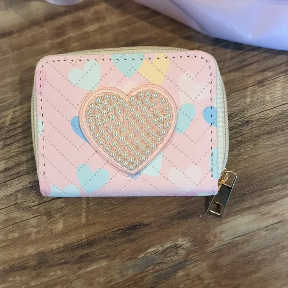 Bluey Across The Body Bag With Bag Charm With Matching Wallet - Picture 5 of 10